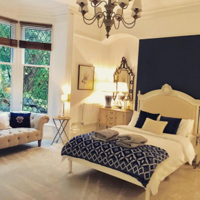 Ranmoor Serviced Apartments - The Courtyard Suite